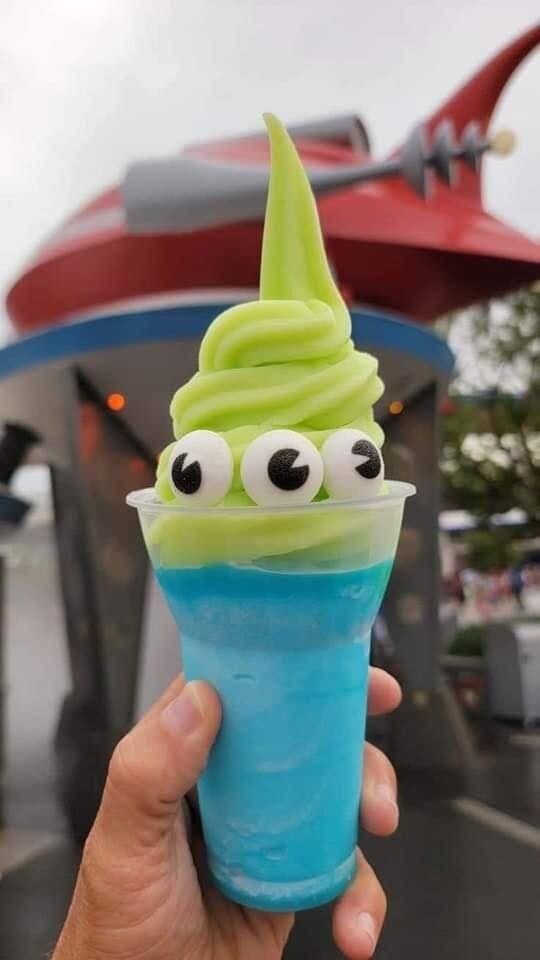 Post a picture of the most mouthwatering Disney treat you’ve ever had.