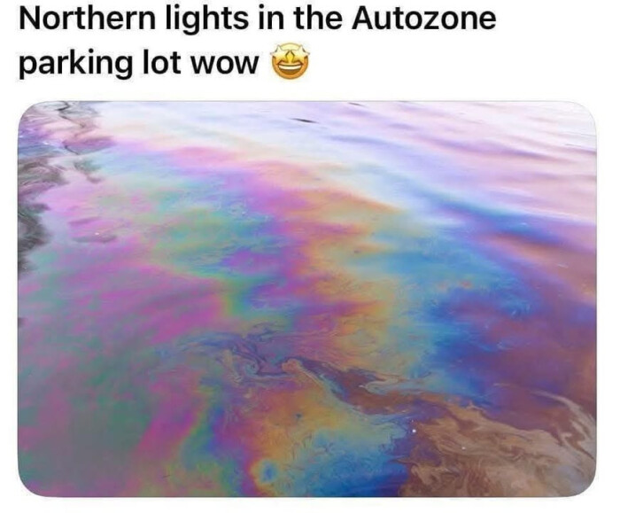 Northern lights in the Autozone parking lot wow