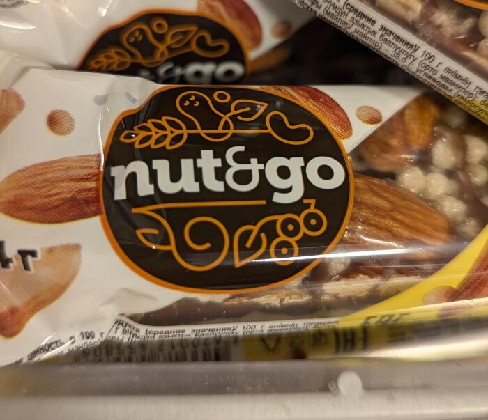 nut&go A dlopodnia somivo.