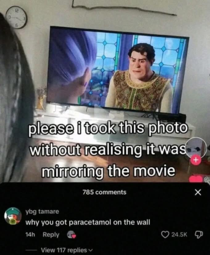 please i took this photo without realising it was mirroring the movie